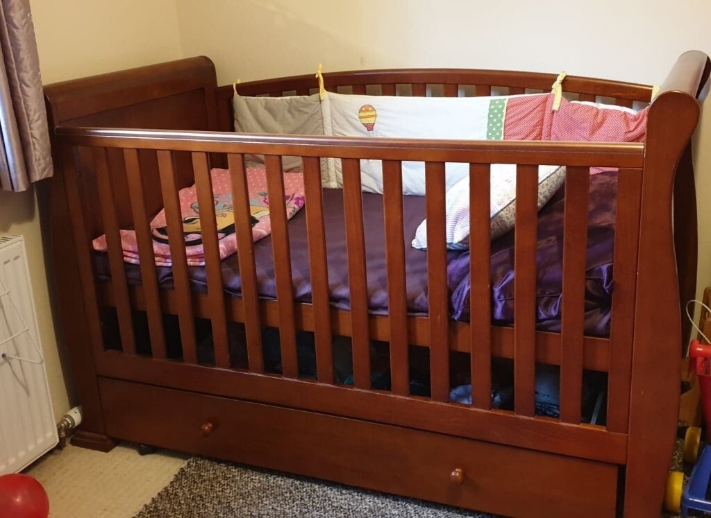 babies r us sleigh crib